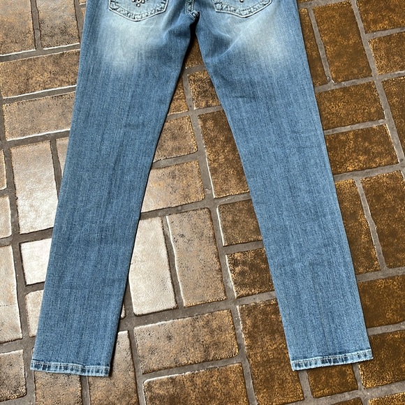 Miss Me Embellished Midrise Signature Skinny Jean - Picture 12 of 14